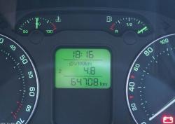 汽车90公里多少油