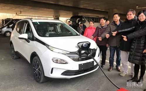 汽车用多少V(汽车电压，揭秘汽车用多少V的电力)