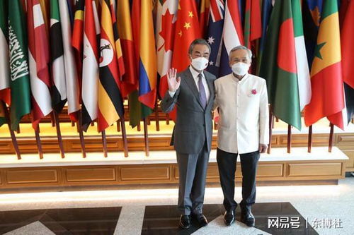 泰国总理用中文发文：中泰一家亲